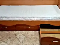 Продам кровать детскую, фотография 2