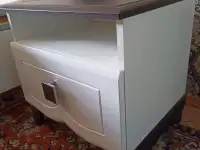 Кровать двуспальная с матрасом и тумбочками, фотография 3