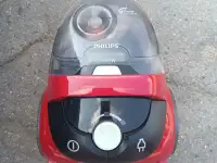 Пылесос Philips 2000W