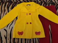 Костюм желто-красный на 5-6лет, р.122 , вязаный, б.у