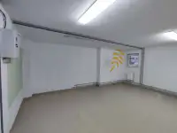 ВЫ НЕ ОПЛАЧИВАЕТЕ КОМИССИЮ АГЕНТСТВУ! Помещение под офис или магазин на цокольном этаже многоэтажного жилого дома!, фотография 3