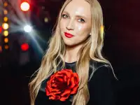 Ведущая в Червене