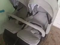 Коляска прогулочная для двойни