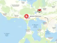 Здание магазина рядом сразу с двумя озерами - Нарочь и Мястро