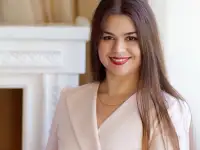Ведущая топ проведение Сенно
