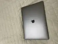 Apple MacBook 15 Touch Bar(2019) б/у, фотография 2