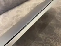 Apple MacBook Touch Bar 15(2019 года) б/у, фотография 2