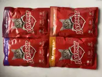 Продам Корм для котов Дарлинг в подливе (75гр.) по 0,80 руб.за пачку.