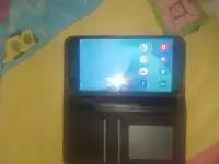 Мобильный телефон