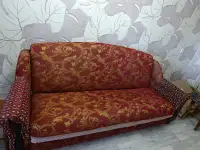 Диван