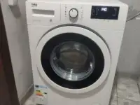 Стиральная машина 6 кг. 4 года. Доставка