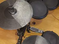Электронная ударная установка ALESIS DM6, фотография 4