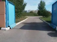Место на охраняемой автостоянке, ул. Гаражная, 6А, фотография 3