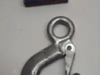 Крюк Буксировочный