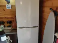 Продается холодильник Атлант