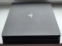 Игровая приставка PS4 Slim 1Tb, фотография 3