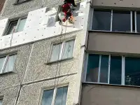 Высотные работы  промышленный альпинизм  ремонт стыков утепление фасада, фотография 5
