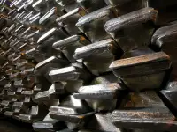 Чушка алюминиевая Разм.: 145х650; 160х40; 40; 60...мм, Наим.: чушка; слиток; брикет...
