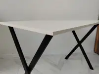 Стол