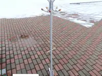 Вешалка новая крепкая и устойчивая