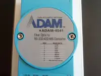 Advantech ADAM 4541 - Модуль сопряжения RS-232/422/485 с многомодовой ВОЛС, фотография 2