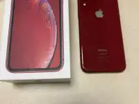 Apple iPhone XR, 64Гб, красный.   250 руб.