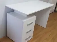Стол М1 письменный для компьютера выдвижные ящики, фотография 2