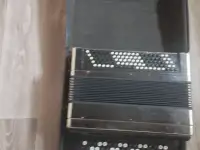 Баян