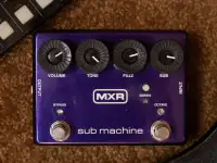 Гитарная педаль MXR Sub Machine Octave Fuzz, фотография 2