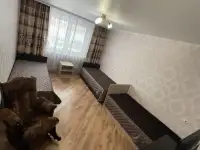 Трехкомнатная квартира на сутки в Мозыре, Бульвар Юности 66, фотография 4