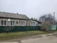 Продажа половины дома (трехкомнатной квартиры), Рогачев, ул. Генерала Петровского ул, 11/1
