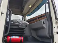 Новый тягач Dongfeng DFH4180, фотография 5