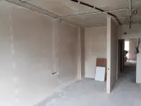 Механизированная штукатурка стен, потолков, откосов в квартирах, коттеджах, офисах, фотография 11