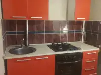 Продаётся импортная кухня бу ,пластик,в отличном состоянии