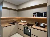Кухни на заказ, кухонные столы, фотография 2