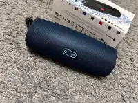 Колонка JBL CHARGE 4 новая ни разу не пользования, фотография 2