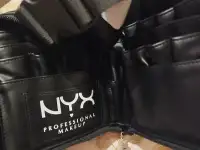 Пояс визажиста для кистей NYX Professional Makeup, фотография 4