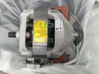 Двигатель стиральной машины Indesit WISL85, фотография 2