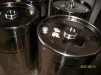 Продам бочку из нержавейки с 2-мя пробками, фотография 2