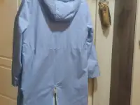 Продам 2 плаща и неутепленную куртку , хорошие варианты на осень., фотография 3