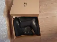 Ботинки зимние UGG