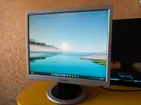 Монитор Samsung SyncMaster 713N, фотография 2