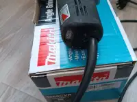 Шлифовальная машинка ручная Makita, фотография 2