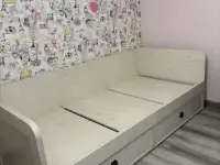 Кровать