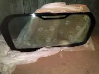 Стекло двери задка Opel Zafira