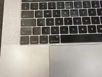 Apple MacBook Touch Bar 15(2019 года) б/у, фотография 7