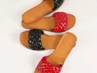Шлепки женские