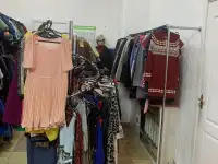 Магазин одежды секонд хенд, фотография 5