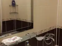 Сдаётся чистая, уютная квартира с хорошим ремонтом, мебелью и бытовой техникой семье на длительный срок, фотография 3