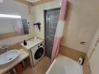 Двухкомнатная квартира посуточно, Строителей 28, фотография 11
